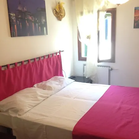 招待所 House