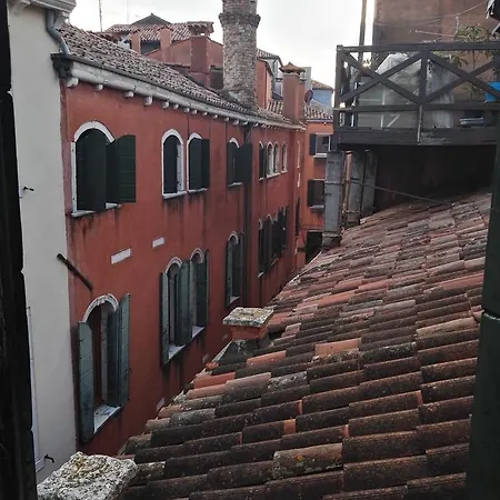 House 招待所